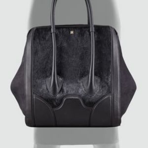 Pour La Victoire Butler handbag